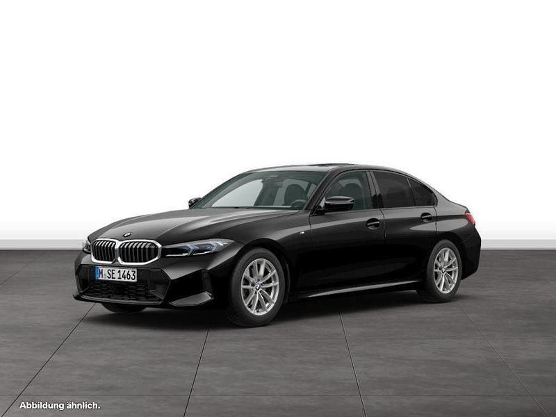 Black sapphire metallic Gebraucht 2025 BMW 320 Comfort Edition Limousine | 47.004 € (Teuer) - Bild 1/1