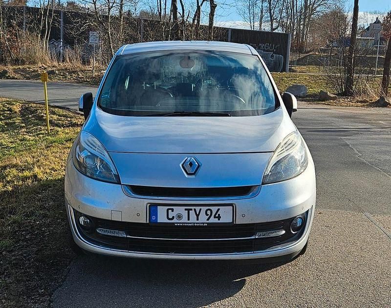 Gebraucht Renault Grand Scénic III Luxe 131 PS (96 kW) 2012 Grau Van / Kleinbus