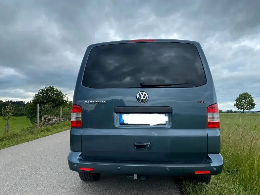 Gebraucht VW Caravelle 174 PS (127 kW) 2009 Grau Van