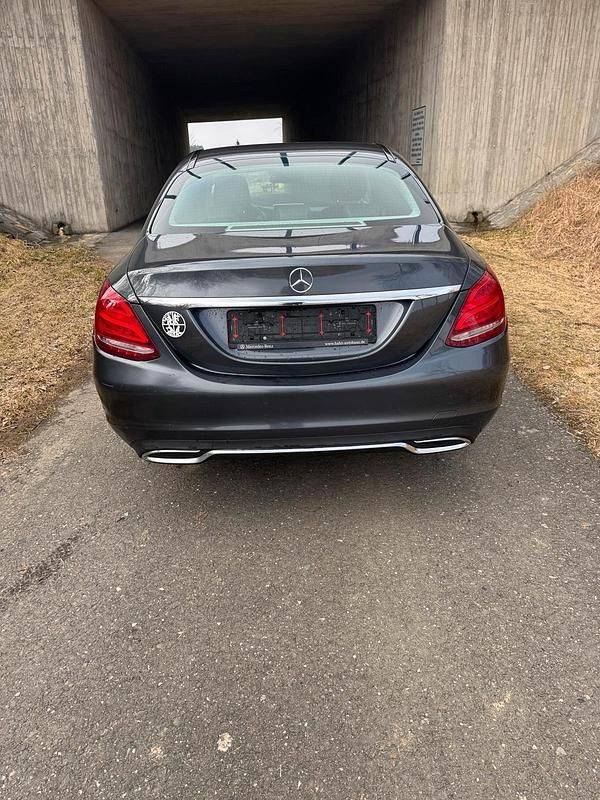 Gebraucht Mercedes C180 156 PS (114 kW) 2014 Limousine