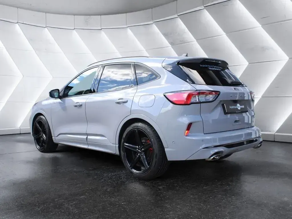 Gebraucht Ford Kuga ST-Line 190 PS (139 kW) 2024 Grau SUV
