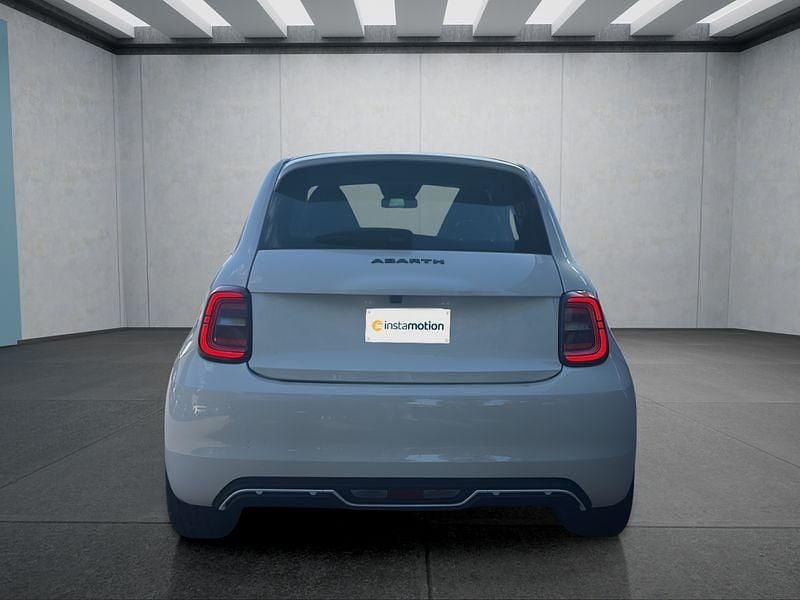 Neu Abarth 500e 113 kW (154 PS) 2025 Weiß Kleinwagen