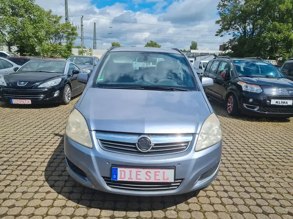 Gebraucht Opel Zafira Edition 110 PS (80 kW) 2009 Silber Van / Kleinbus