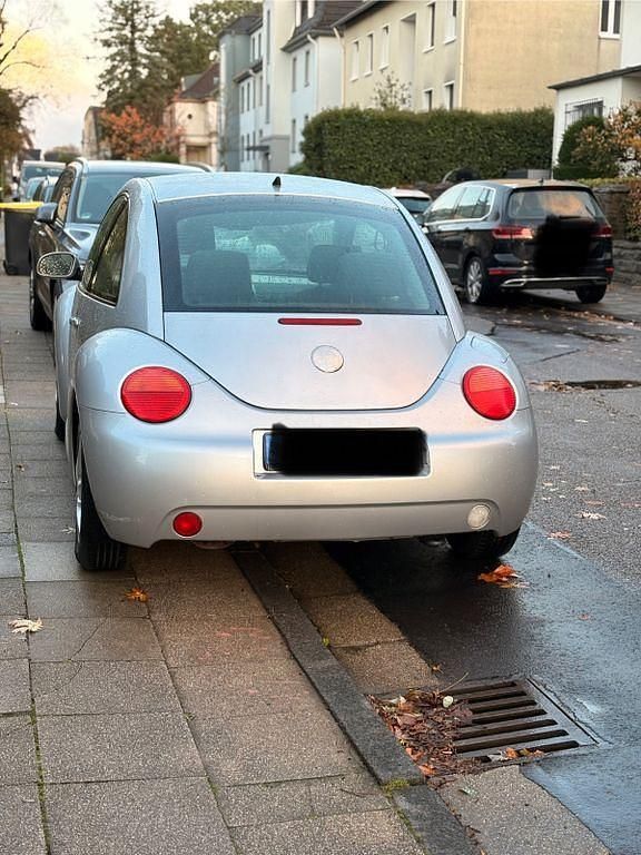 Gebraucht VW New Beetle 102 PS (75 kW) 2006 Silber Kleinwagen