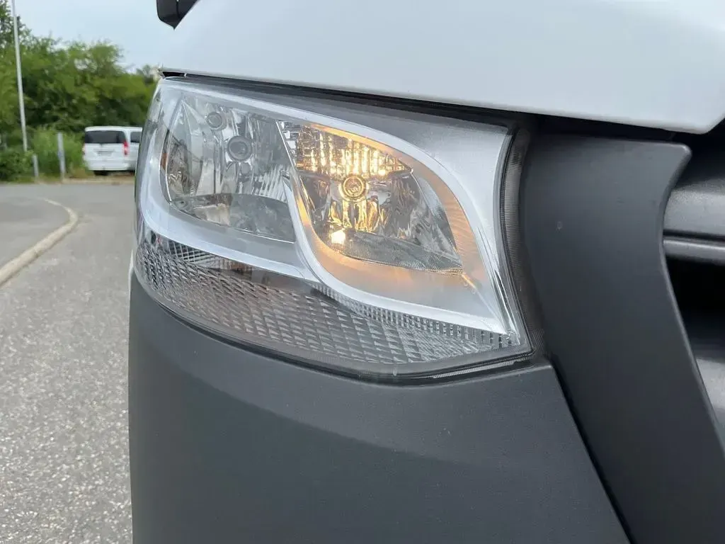 Gebraucht Mercedes Sprinter 170 PS (125 kW) 2025 Weiß Van