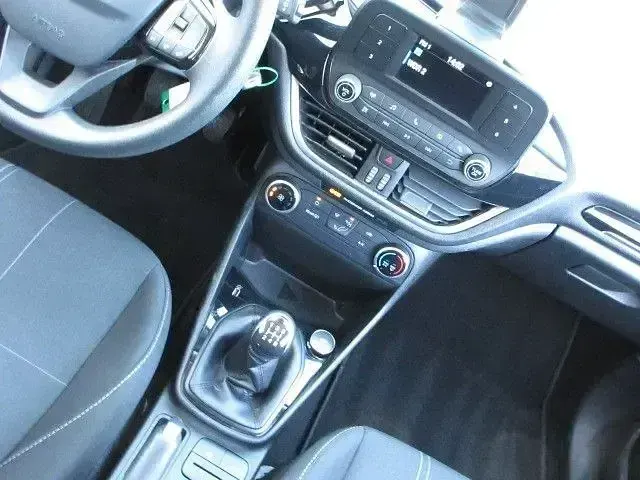 Gebraucht Ford Fiesta Trend 71 PS (52 kW) 2019 Blau Kleinwagen
