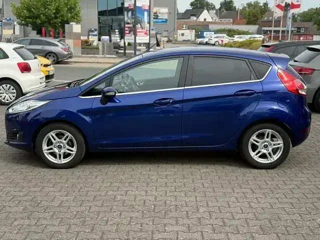 Gebraucht Renault Clio IV Bose Edition 90 PS (66 kW) 2014 Andere Limousine