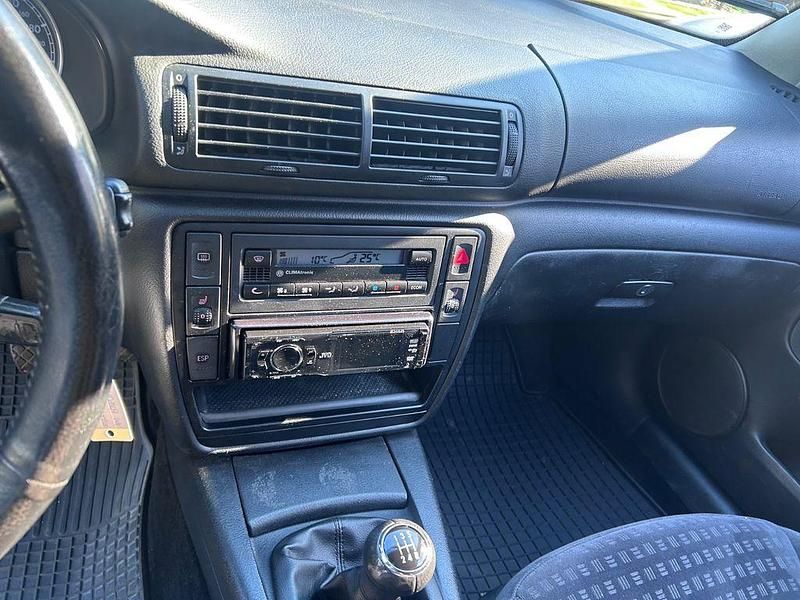 Używany VW Passat Comfortline 101 KM (74 kW) 2002 Kombi