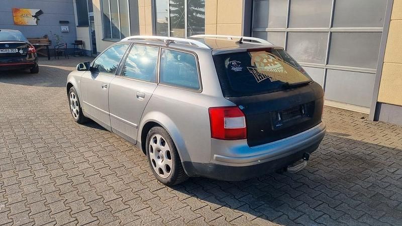 Gebraucht Audi A4 179 PS (131 kW) 2002 Grau Kombi