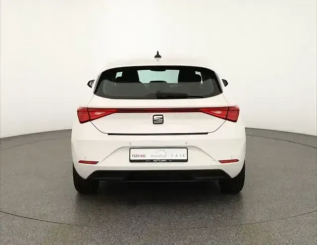 Gebraucht Seat Leon Style 116 PS (85 kW) 2022 Candyweiß Limousine
