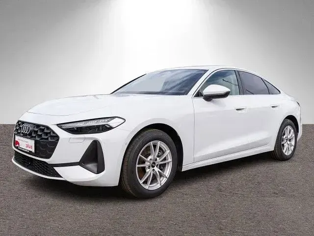 Second-hand Audi A5 Ambiente 204 CP (150 kW) 2025 Alb Berlinǎ
