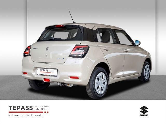 Neu Suzuki Swift Club 83 PS (61 kW) 2025 Beige Kleinwagen
