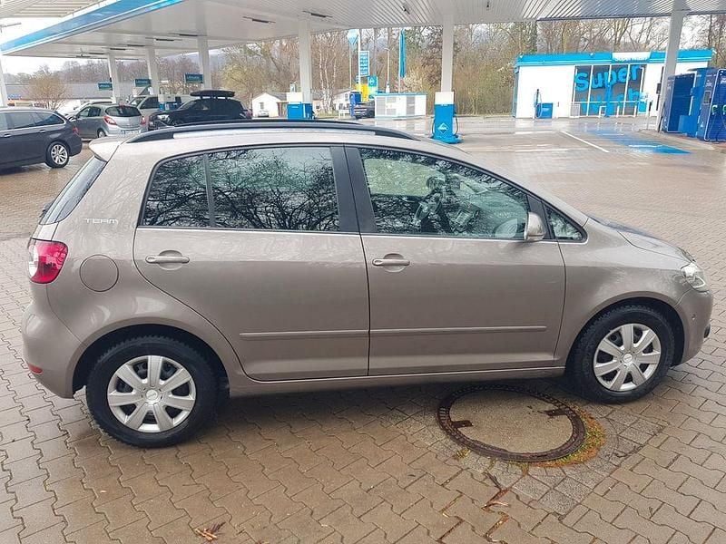 Gebraucht VW Golf VI 105 PS (77 kW) 2011 Braun Kleinwagen