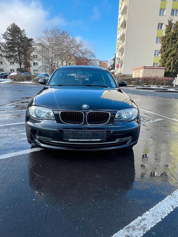 Gebraucht BMW 116 116 PS (85 kW) 2007 Schwarz Kleinwagen