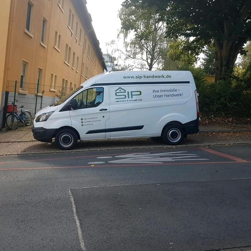 Second-hand Ford Transit Custom 100 CP (73 kW) 2014 Alb Monovolum