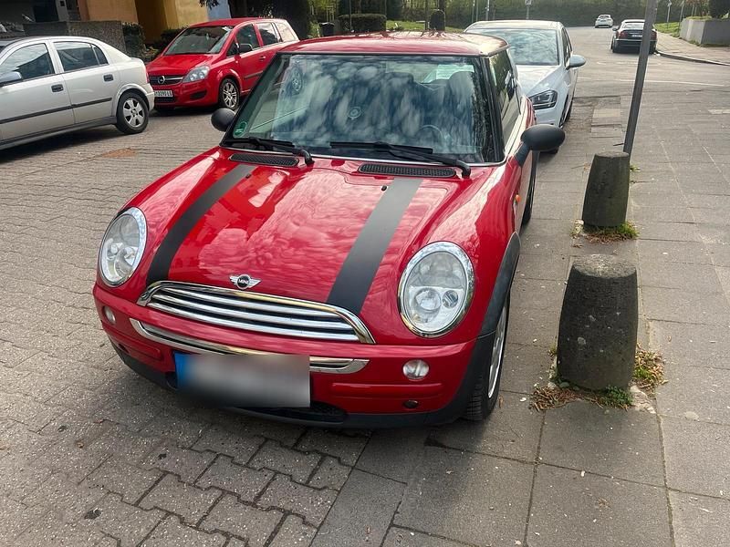 Usata Mini Cooper 90 CV (66 kW) 2004 Rosso Utilitaria