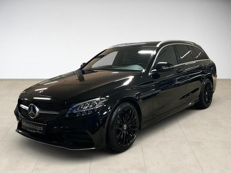 Gebraucht Mercedes C200 AMG 159 PS (116 kW) 2020 Unilack schwarz Kombi