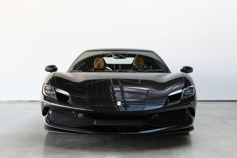 Gebraucht Ferrari 296 829 PS (609 kW) 2023 Schwarz