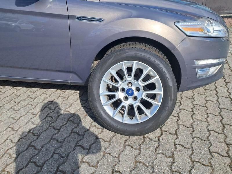 Gebraucht Ford Mondeo Titanium 203 PS (149 kW) 2011 Braun Limousine