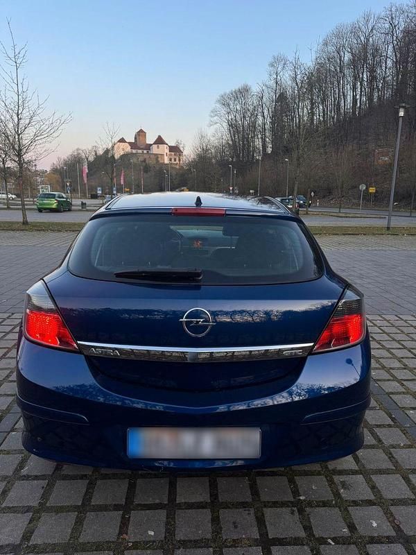 Gebraucht Opel Astra 103 PS (75 kW) 2006 Blau Coupé