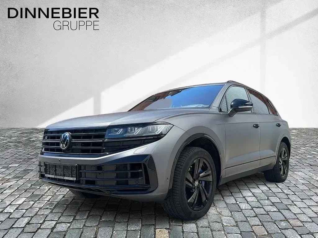 Gebraucht VW Touareg R 462 PS (339 kW) 2024 Grau (metallic) SUV