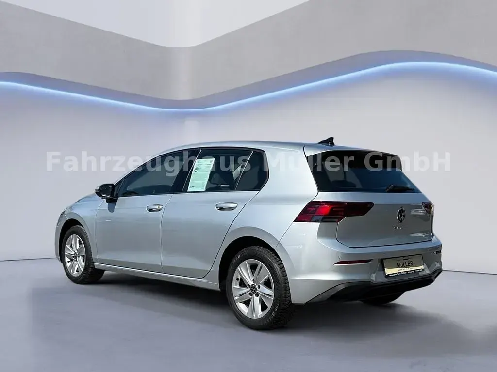 Gebraucht VW Golf VIII 116 PS (85 kW) 2023 Silber Limousine