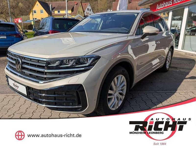 Gebraucht VW Touareg Elegance 231 PS (169 kW) 2024 Sechura beige metallic SUV