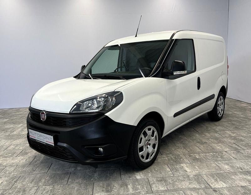 Weiß Gebraucht 2021 Fiat Doblò Van / Kleinbus | 7.880 € (Superpreis) - Bild 1/4