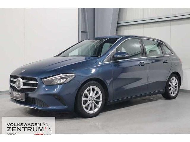 Gebraucht Mercedes B200 Progressive 150 PS (110 kW) 2019 Blau Van / Kleinbus