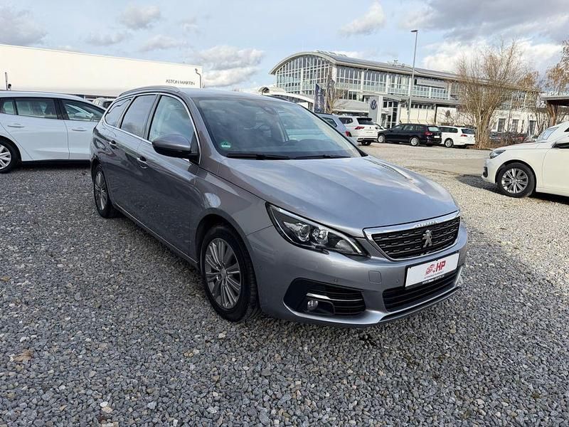 Gebraucht Peugeot 308 SW Allure 131 PS (96 kW) 2021 Grau Kombi