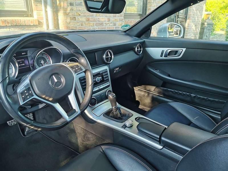 Gebraucht Mercedes SLK200 184 PS (135 kW) 2013 Silber Cabrio