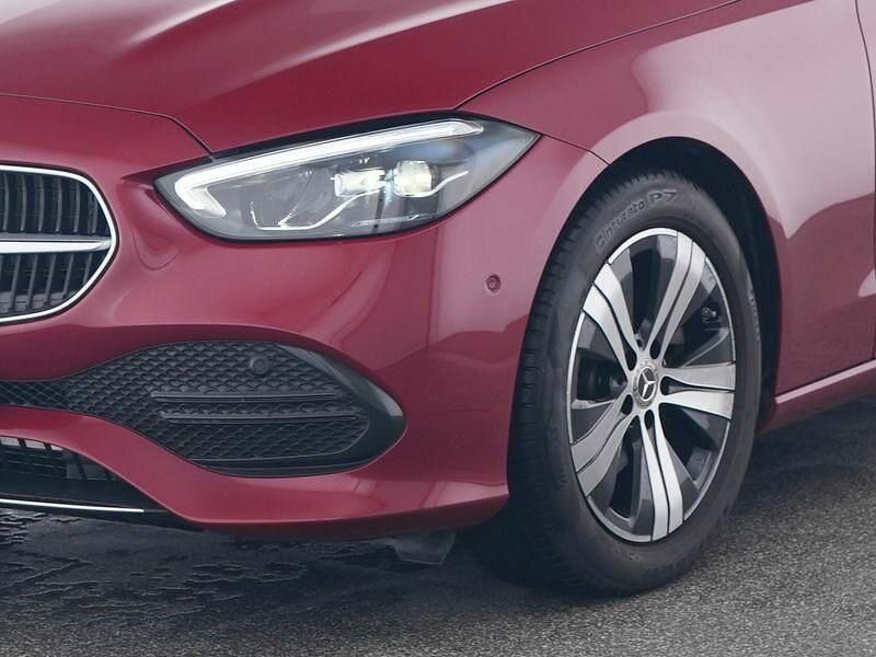 Gebraucht Mercedes C180 Avantgarde 170 PS (125 kW) 2025 Manufaktur lack manufaktur patagonienrot bright Kombi
