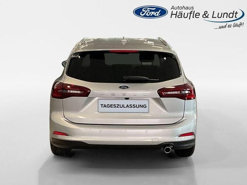 Gebraucht Ford Focus Titanium X 116 PS (85 kW) 2024 Polarsilber metallic Kombi