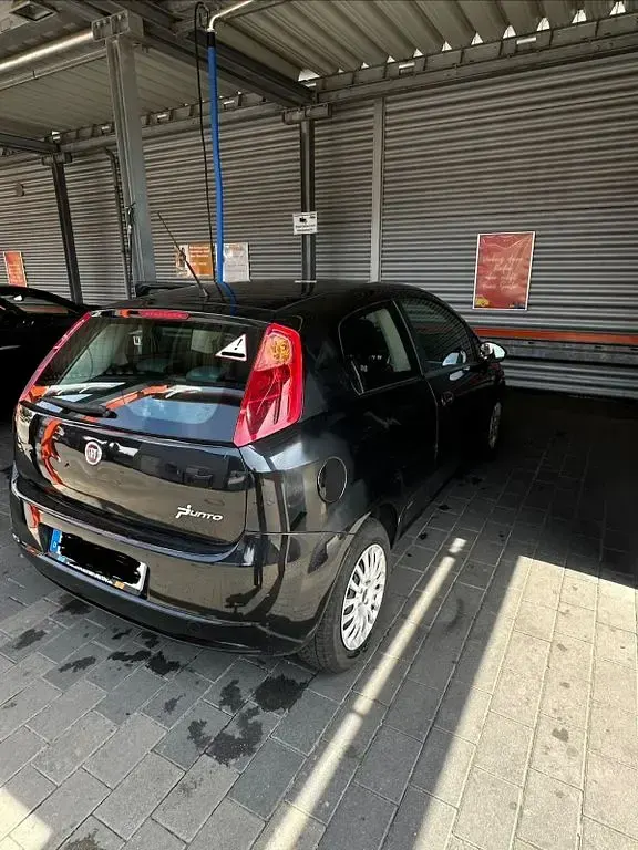 Gebraucht Fiat Punto 77 PS (56 kW) 2008 Schwarz Kleinwagen