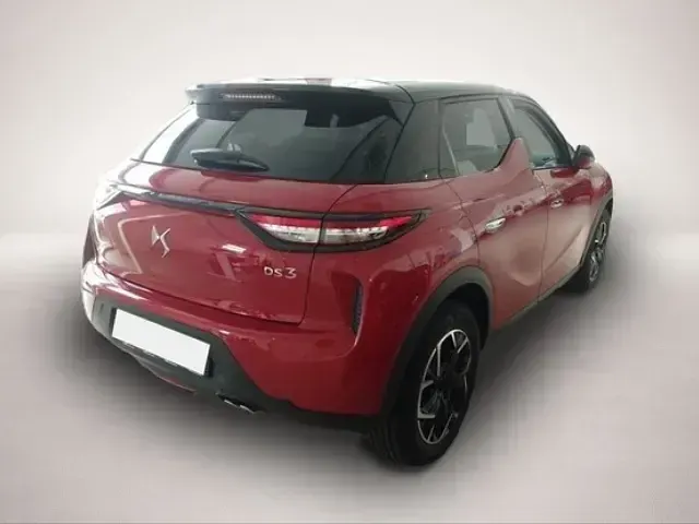 Gebraucht DS Automobiles DS3 Crossback Bastille 131 PS (96 kW) 2022 Rot SUV