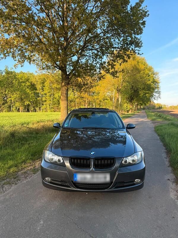 Grau Gebraucht 2007 BMW 320 Limousine | 6.000 € (Teuer) - Bild 1/4