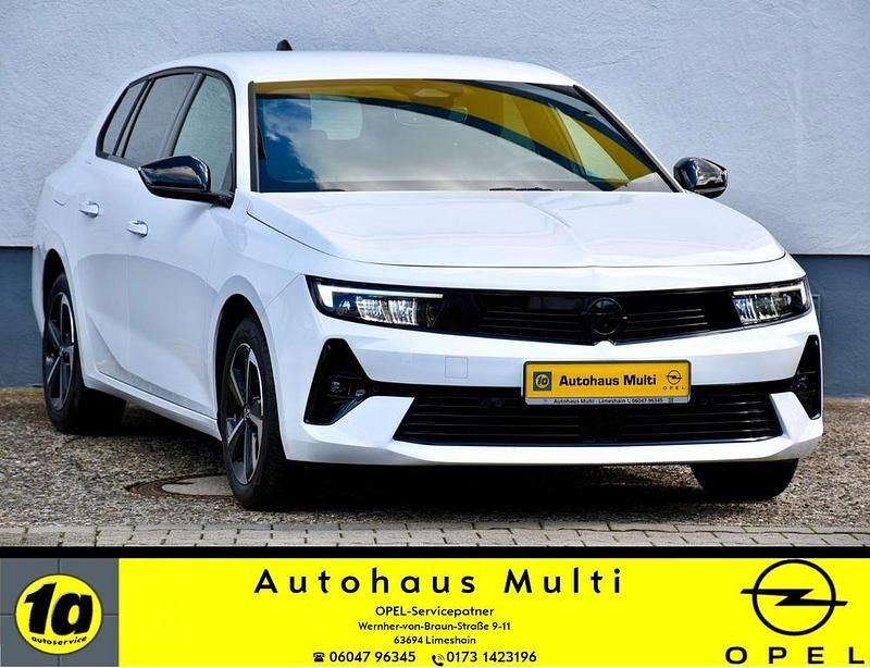 Lack weiss banquise/typ aussen Gebraucht 2024 Opel Astra Kombi | 25.900 € (Fairer Preis) - Bild 1/4