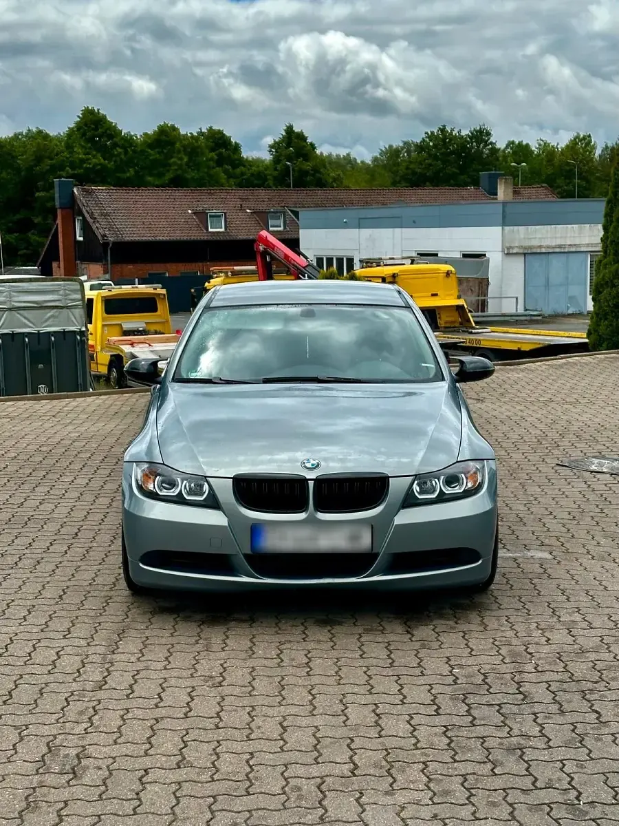 Gebraucht BMW 320 200 PS (147 kW) 2006 Silber Limousine