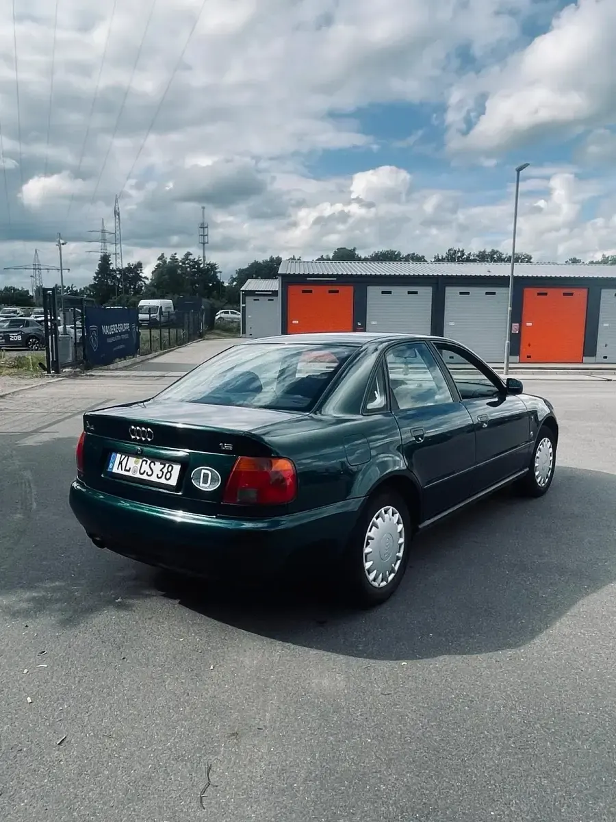 Gebraucht Audi A4 101 PS (74 kW) 1996 Grün Limousine