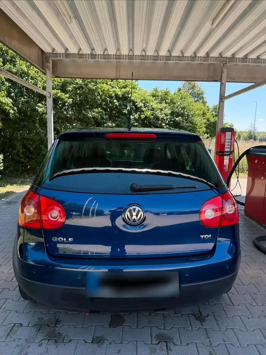 Gebraucht VW Golf V United 140 PS (102 kW) 2008 Blau Kleinwagen