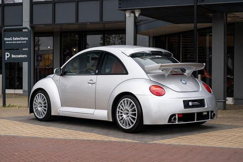 Second-hand VW Beetle 224 CP (164 kW) 2002 Argintiu