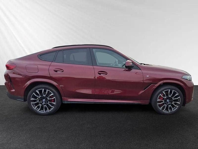 Gebraucht BMW X6 M Sport 298 PS (219 kW) 2024 Aventurinrot metallic SUV
