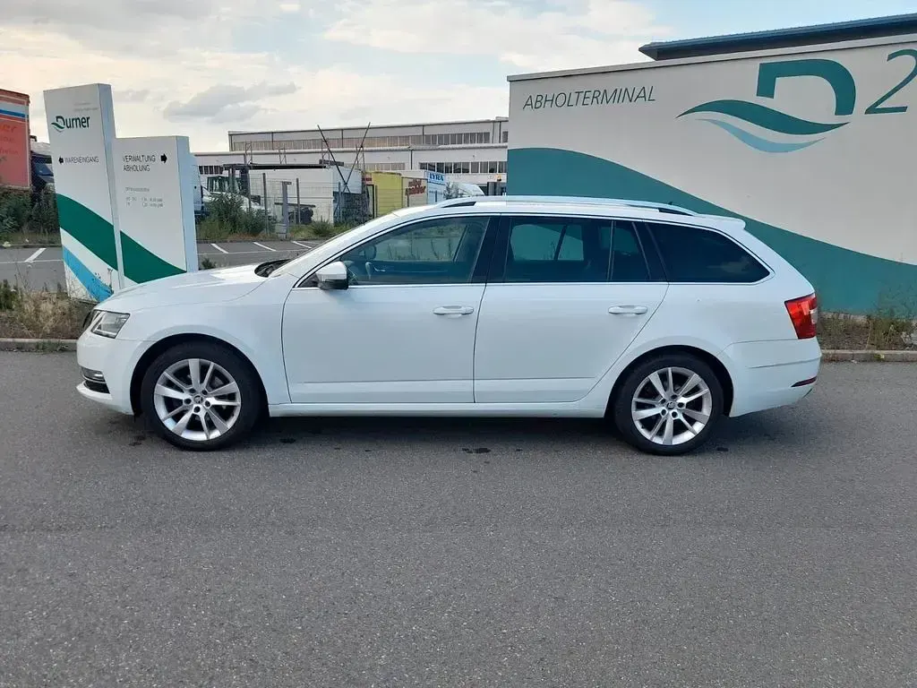 Gebraucht Skoda Octavia Style 150 PS (110 kW) 2019 Weiß Kombi