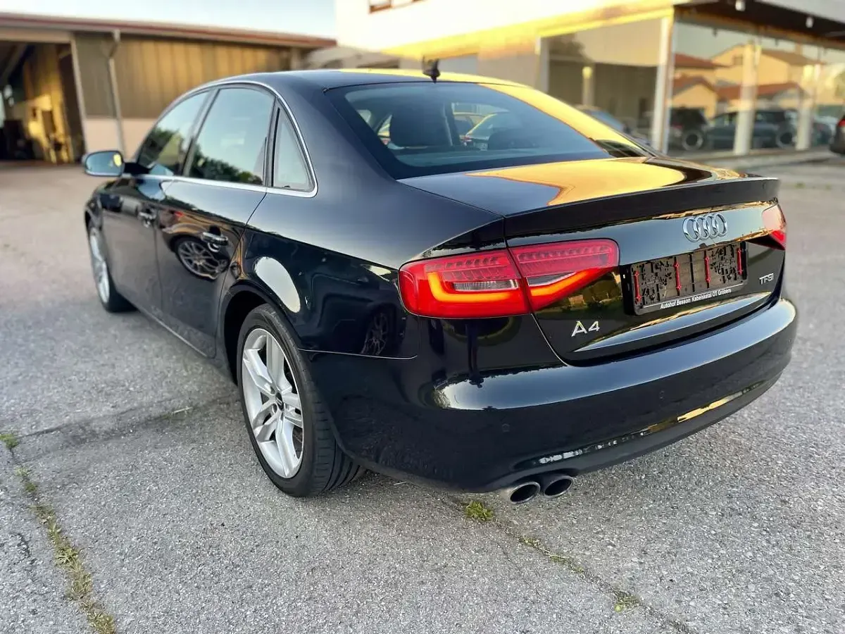 Gebraucht Audi A4 Ambition 170 PS (125 kW) 2014 Schwarz Limousine