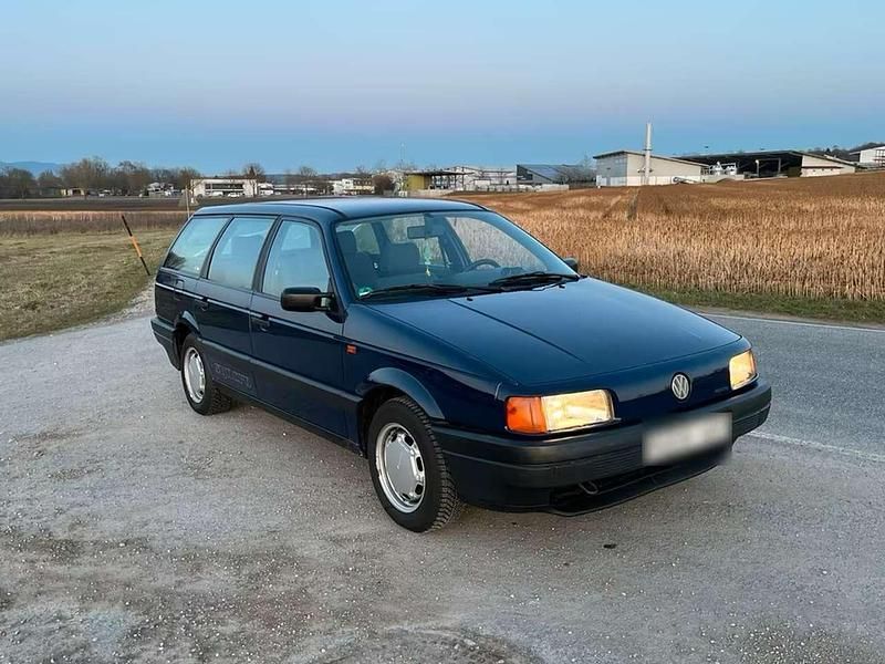 Gebraucht VW Passat 116 PS (85 kW) 1991 Blau Limousine