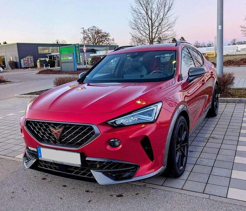 Gebraucht Cupra Formentor 190 PS (139 kW) 2022 Rot SUV