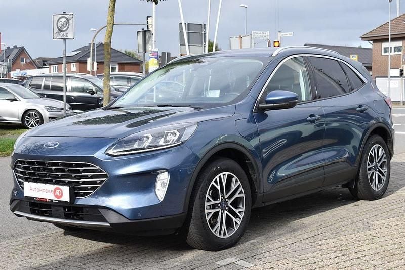 Gebraucht Ford Kuga Titanium 152 PS (111 kW) 2021 Blau SUV
