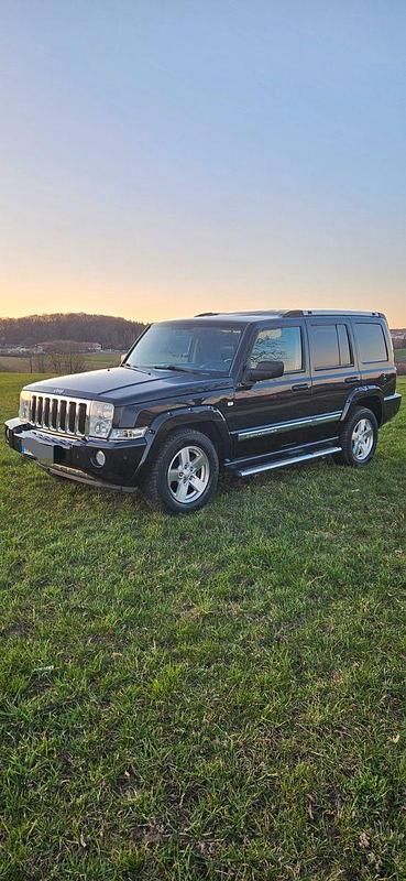 Gebraucht Jeep Commander Overland 303 PS (222 kW) 2009 Schwarz SUV