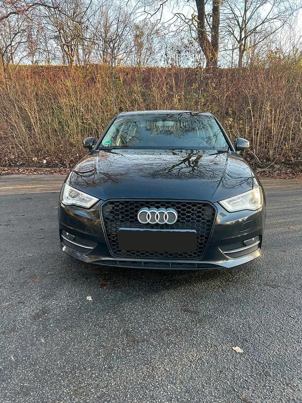 Gebraucht Audi A3 Sportback 120 PS (88 kW) 2014 Schwarz Kleinwagen