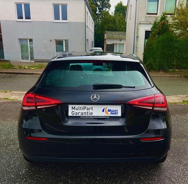 Gebraucht Mercedes A200 163 PS (119 kW) 2019 Schwarz Limousine